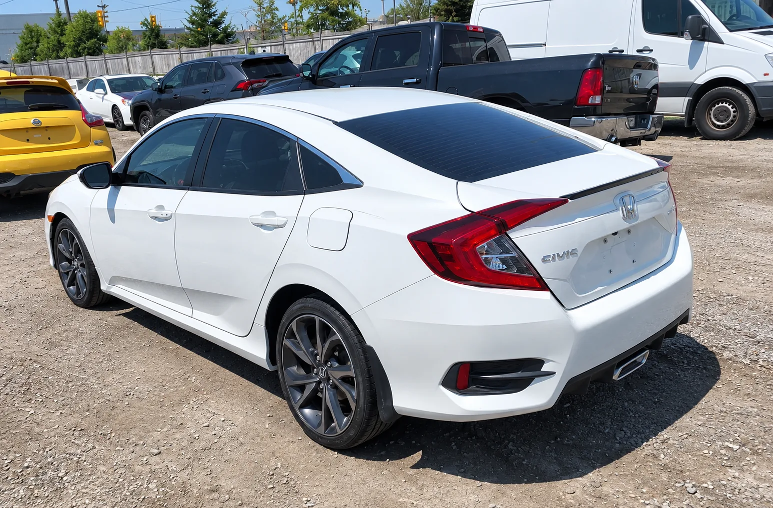 Civic Sport 2021 vue arrière trois quarts
