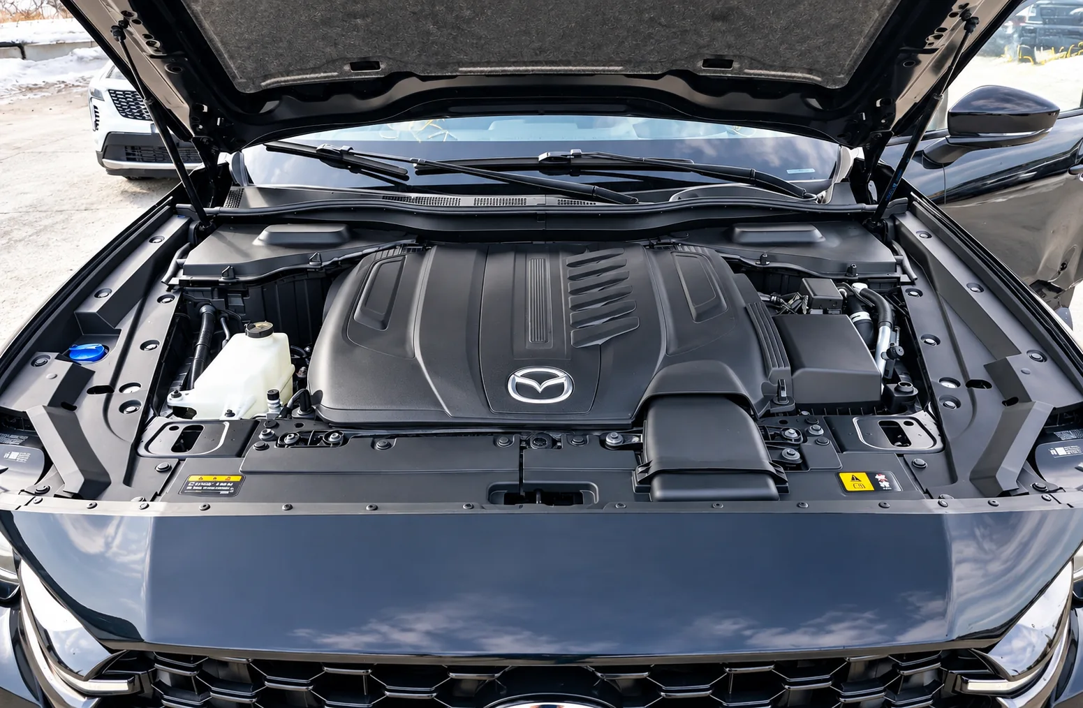 Mazda CX-70 2025 compartiment moteur